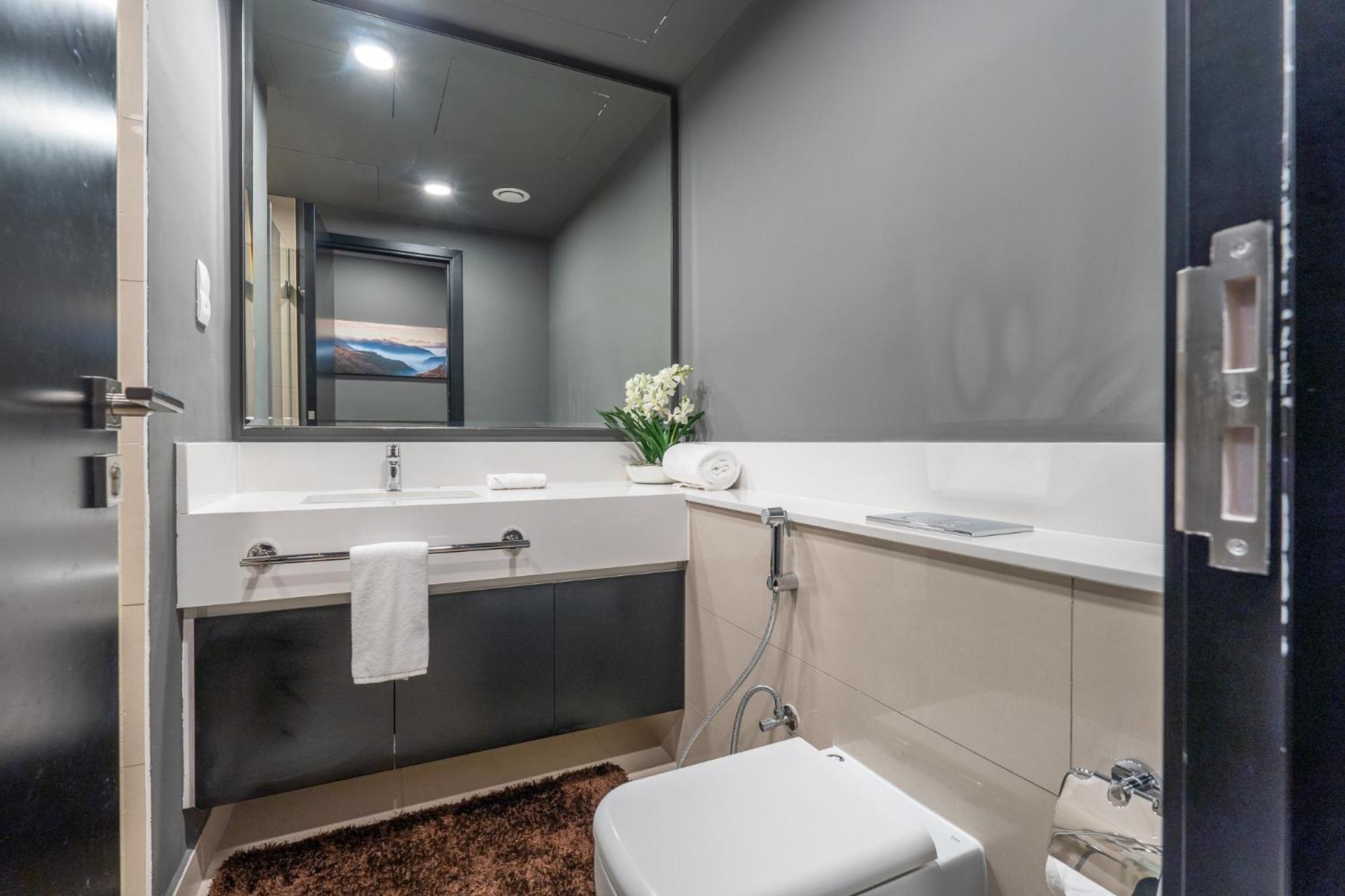Trinity Homes - Splendid 2bhk Park Point, Hills Estate * Dubai